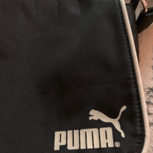 Puma black nylon adjustable strap crossbody bag unisex - Picture 3 of 11